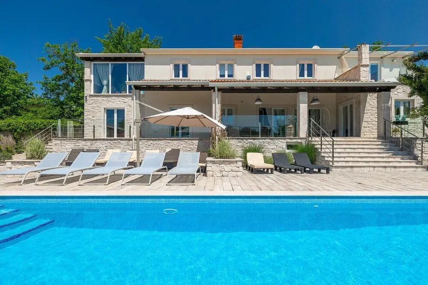 Villa Belle with Pool - Image 1