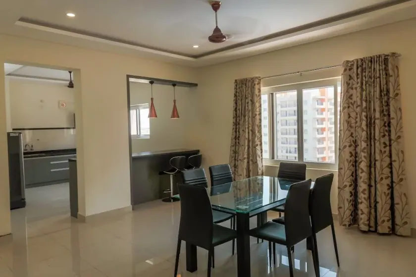 Three Bedroom Serviced Apartment With Fully Equipped Kitchen - Cloud9Homes - Image 1
