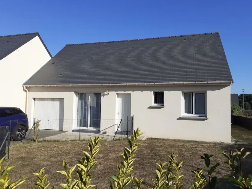 Family home in the Dinard-Dinan-Saint-Malo triangle. - Image 1