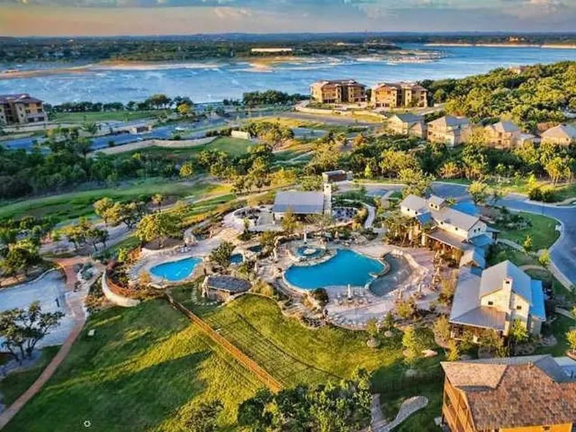 Gorgeous Villa in Hollows - Stunning Views Pools - Image 1