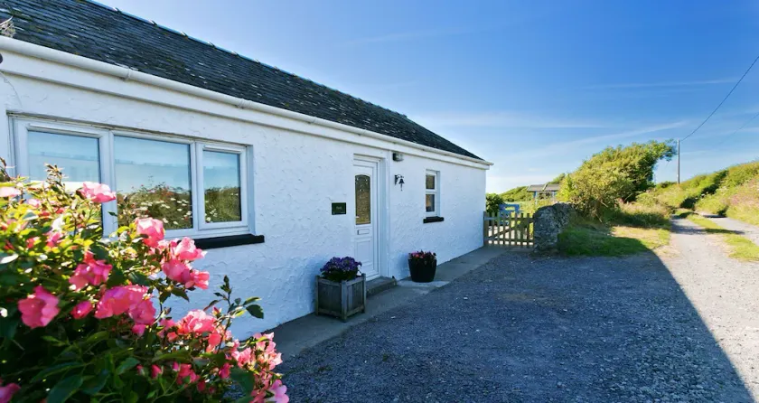 Pandy Aberffraw - Image 1