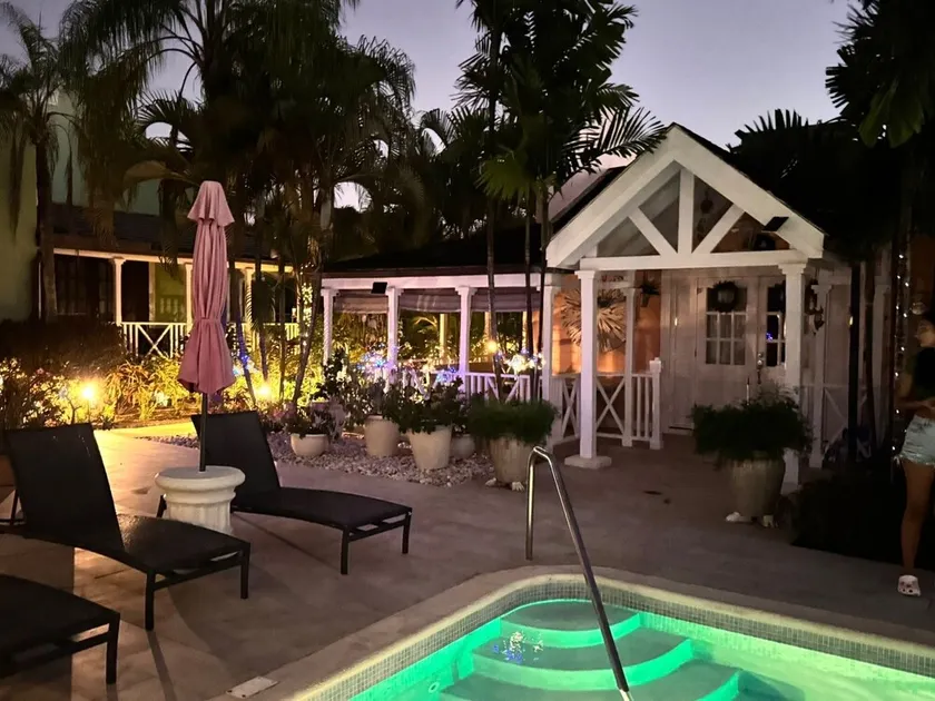Pool fronted Luxury re furbished  Villa with Fairmont beach club access card.  - Image 1
