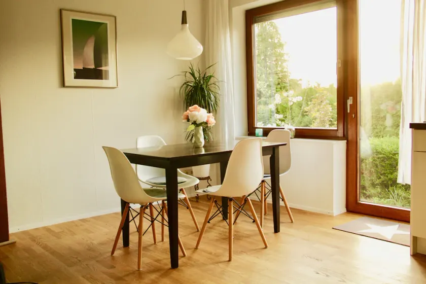 Nice quiet location close to the sea max. 3 persons - Image 1