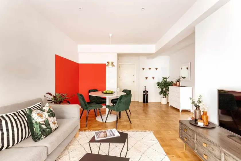 New Amara Suite Friends & Families (+ Parking) - Image 1