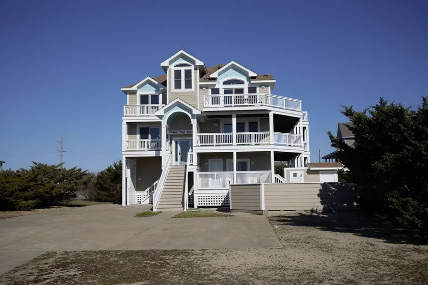Foster Your Dreams Rodanthe Ocean & Sound Views, Pool, Hot Tub, Game Room - Image 1