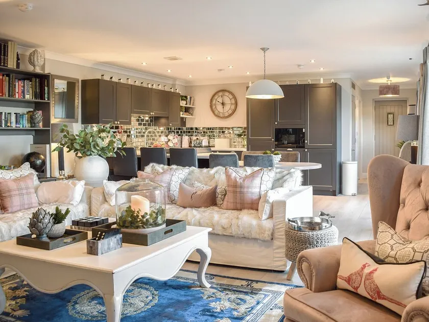 A beautiful rural location, close to Glasgow and Loch Lomond. - Image 1