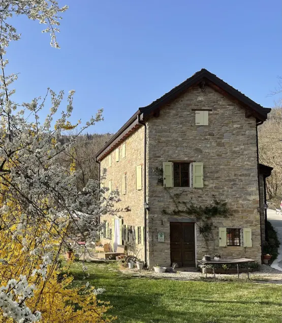 An old stone house in the heart of the Apennines - Image 1