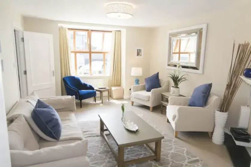 Luxury Dingle Home close to town center, 4 bedrooms - Image 1