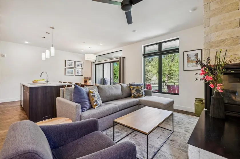 River West 515 - Image 1