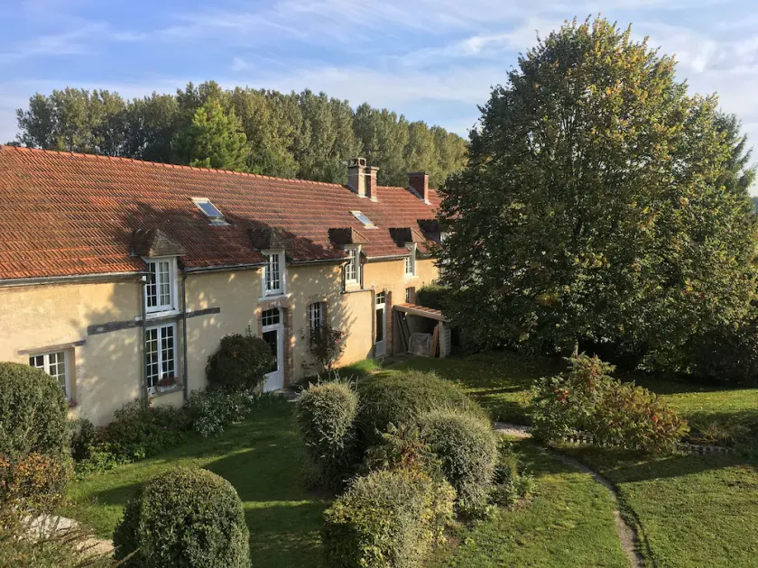 Gîte 14 people - 5 bedrooms - 5 bathrooms - Large spaces - Image 1