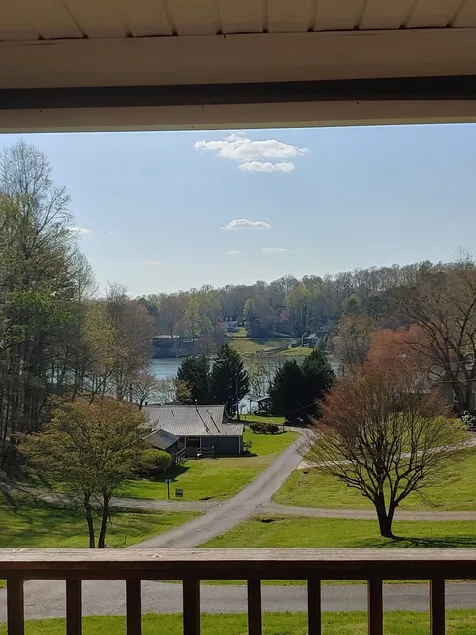 Peaceful Townhouse - Near Lake Chatuge-short drive to Murphy/Casino - Image 1