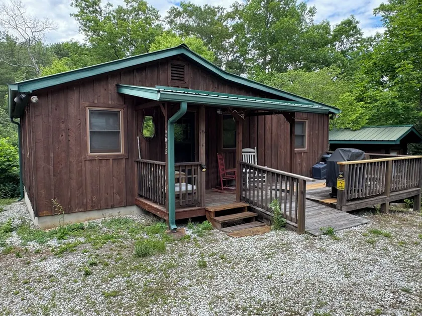 Camp Hideaway Hemlock Haven Cabin in Lake James, NC, USA - Image 1