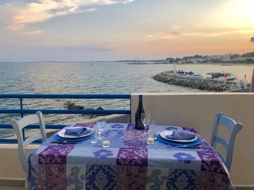 Appartement de 2 chambres a Meze avec magnifique vue sur la mer balcon amenage et WiFi a 10 m de la - Image 1