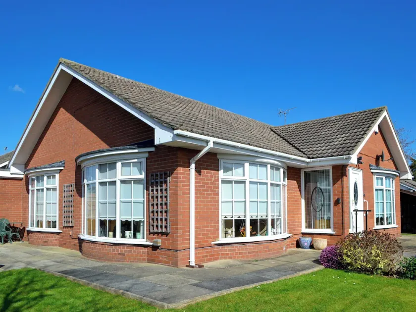 4 bedroom accommodation in Bridlington - Image 1