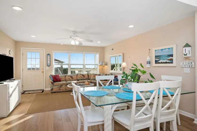 Katie Lou's Place: 5 soveværelser / 2 bad hund-venlige Oceanfront Home på Caswell Beach - Image 1
