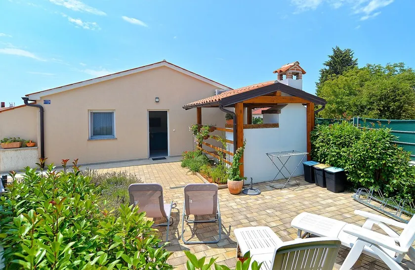 House 2195/57155 (Istria - Peroj), 700m from the beach - Image 1