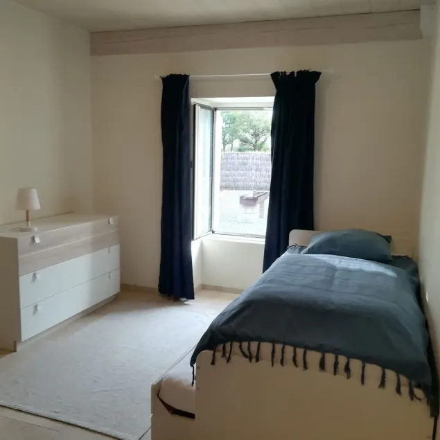 Renovated, spacious, quiet and bright farmhouse in the middle of meadows - Image 1