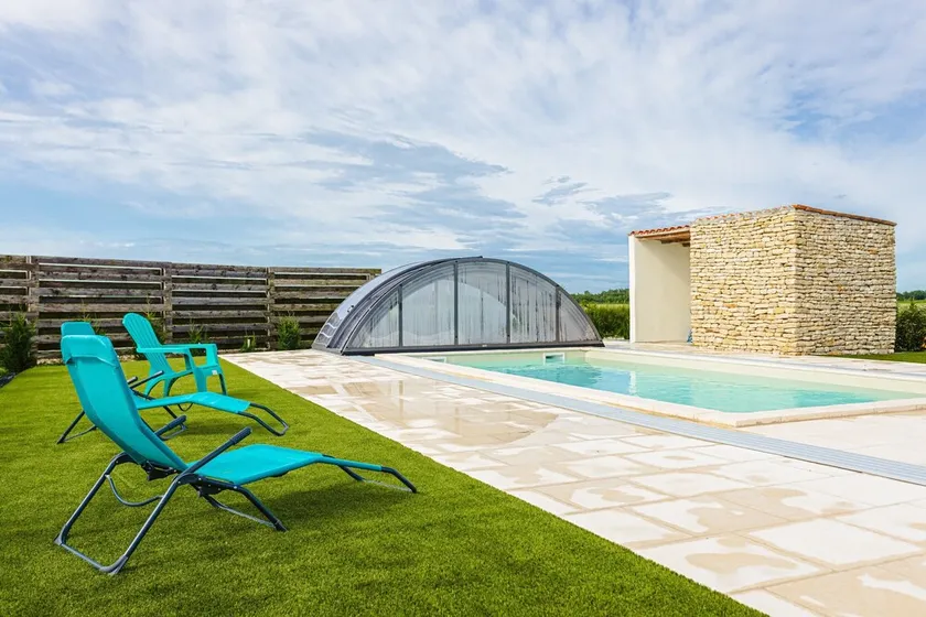 Ferienhaus 'Gîte Koala' mit privatem Pool, WLAN und Klimaanlage - Image 1