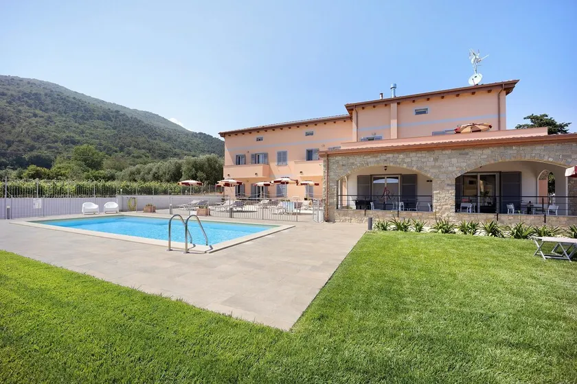 Apartment 'Antichi Ricordi - Il Frantoio' with Shared Pool, Wi-Fi and Air Conditioning - Image 1