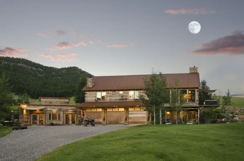 Luxueux complexe de 60 acres de ranch au cœur du magnifique canyon Bridger - Image 1