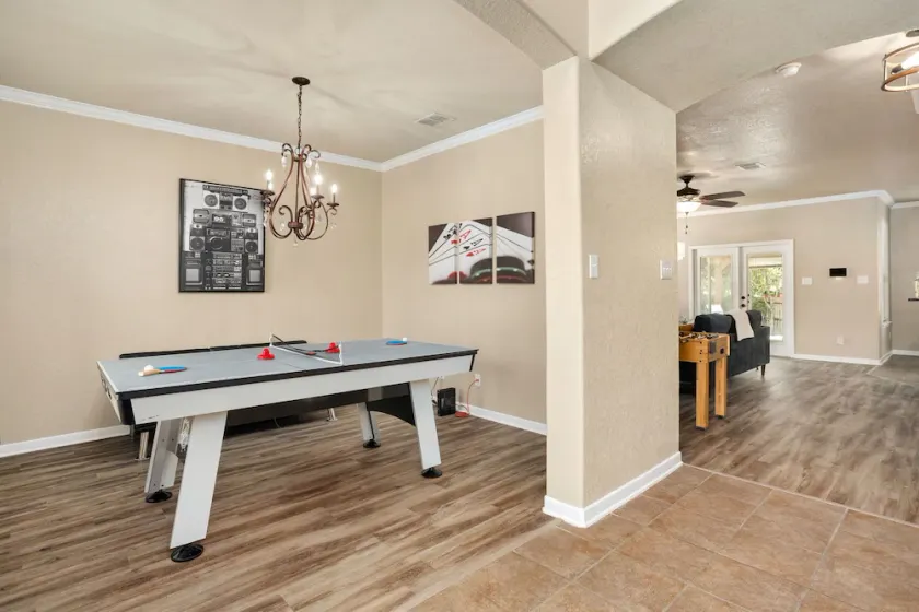 Long Stay Only Cibolo Getaway Pool Air Hockey - Image 1