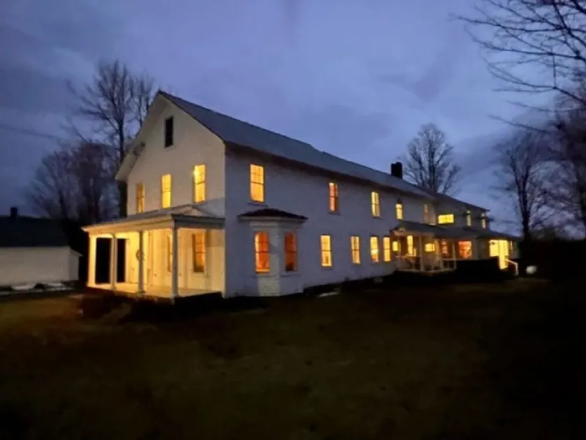 East Craftsbury, VT  historical. 9 bedroom 5.5 bath home . - Image 1