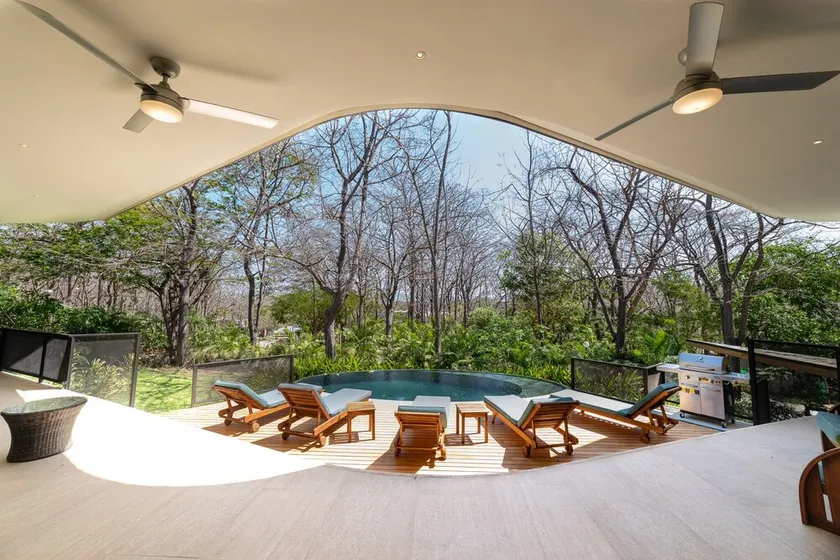 Tamarindo, Senderos Gated Community Oasis. - Image 1