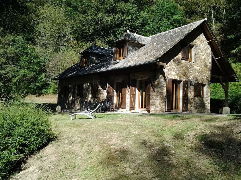 Between Rodez & Albi detached house isolated and quiet up to 11 beds - Image 1