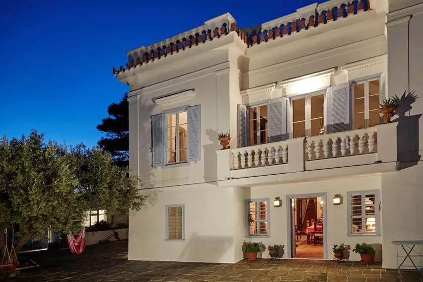 Artemonas: 19TH-CENTURY MANSION ON THE HILL OF ARTEMONAS - Image 1