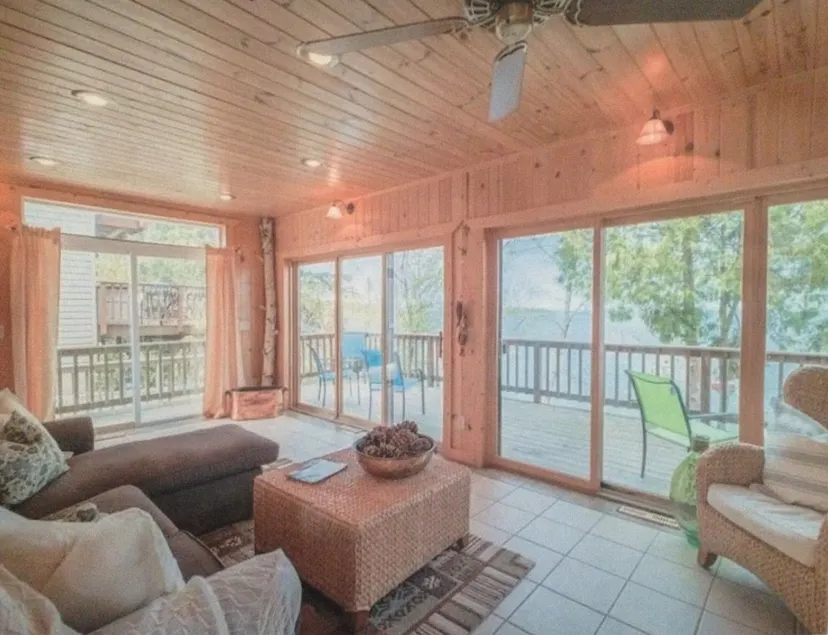 Fantastisk Lakefront Home på South Shore of Leech Lake øst for Walker - Image 1