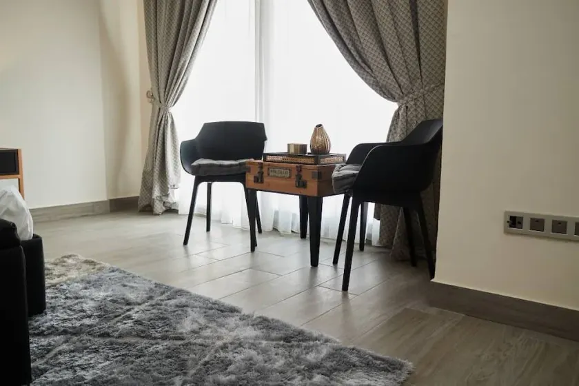 Lenny Suite Apartment - Image 1