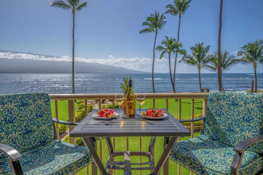 Maui Stunning Prime Ocean Front View of the Bay and Haleakala! *Maalaea Kai 212* - Image 1