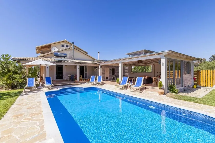 Villa Marilisa by Villa Plus - Image 1