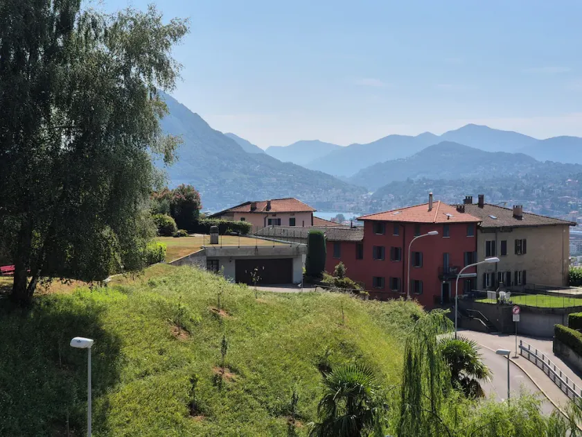 Executive Huge Flat in Central Lugano - Image 1