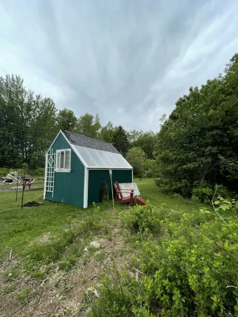 Sun Shed Farm Stay - Image 1