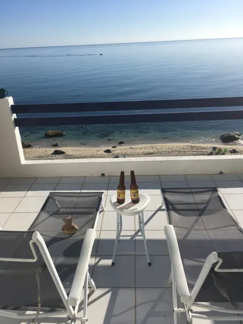 Condo recentemente rinnovato w / vista spettacolare sulla spiaggia - Image 1