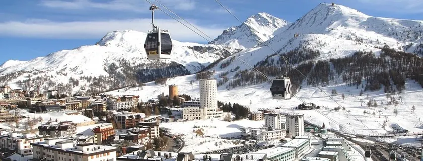 Ideal 5-pax ski apartment with sauna and miniclub in a 4* residence - Image 1