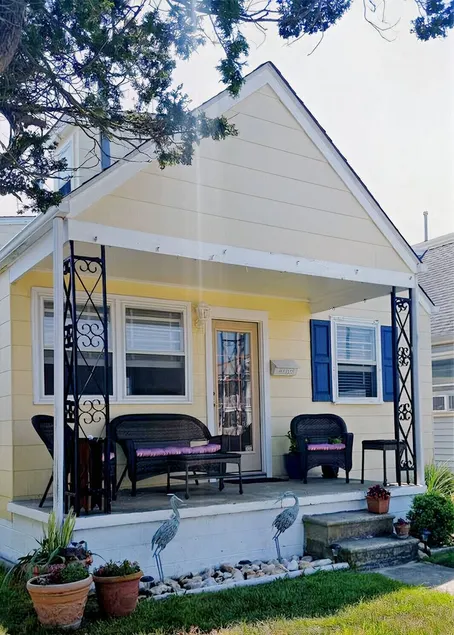 Wonderful Rare Single Family Near Beach - Image 1
