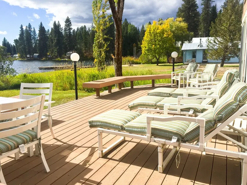 West End Sacheen Beauty!  On The Water, Outstanding Views, Amazing Deck And Lawn - Image 1