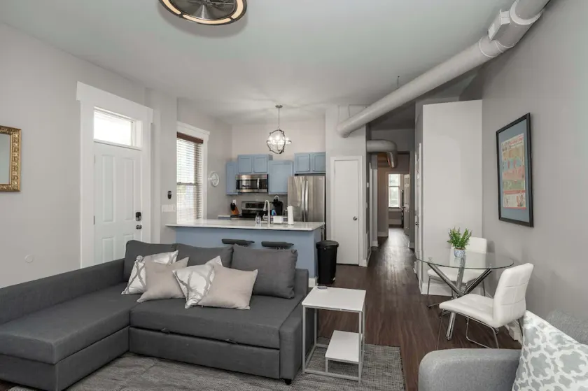 Heart of Mainstrasse Apt 3 - Image 1