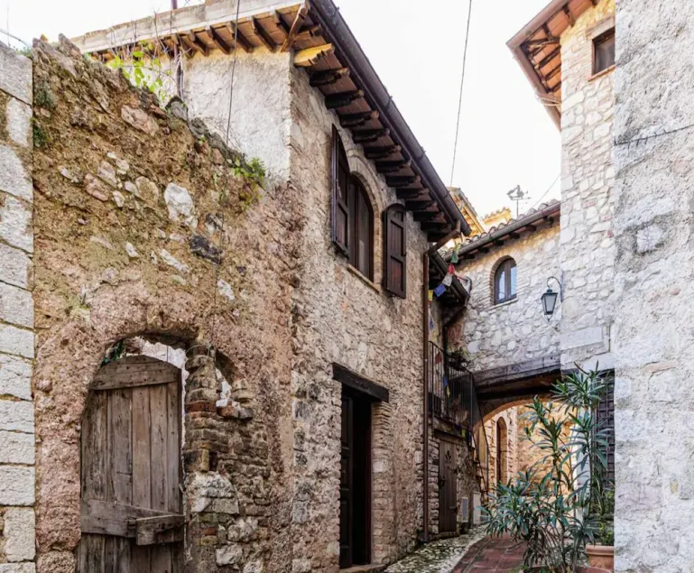 Delightful Holiday Home in Firenzuola - Image 1
