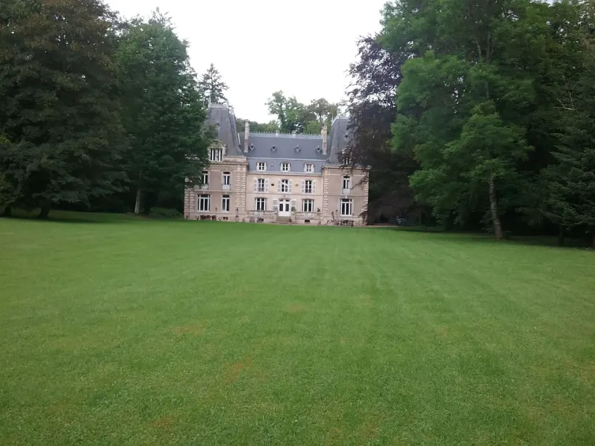 Slottferie i Frankrig (250 kvm) 7,5 ha park, pool, romantisk flod - Image 1