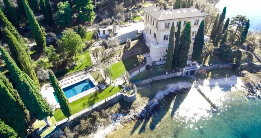 Palazzo San Daniele - Eight Bedroom Villa, Sleeps 16 - Image 1