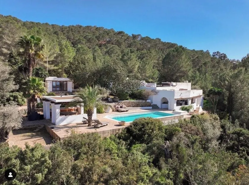 LOOK NO FURTHER! Gorgeous old finca with sea view! - Image 1