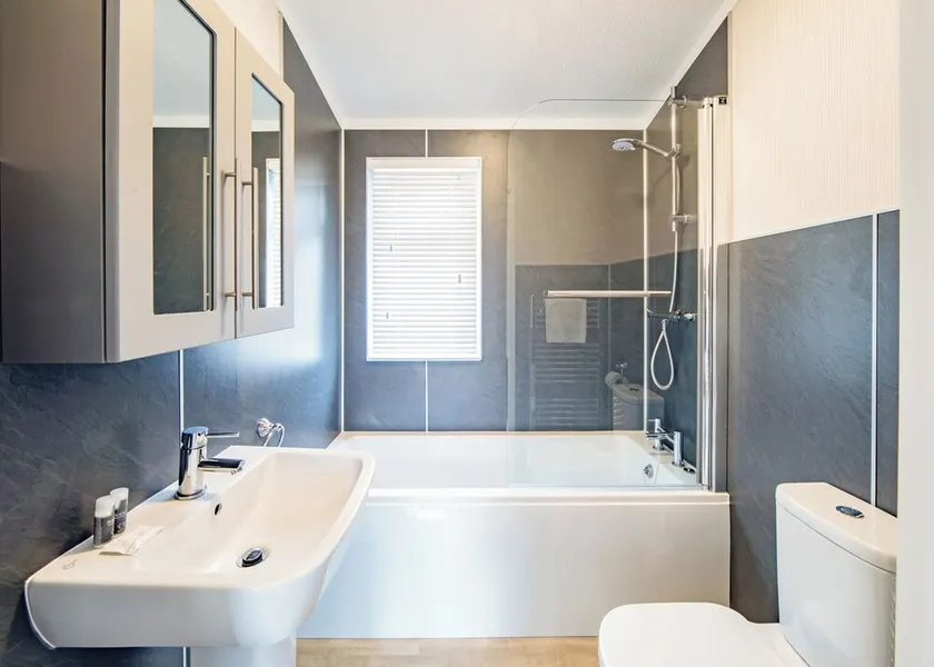2 bedroom accommodation in Hunstanton - Image 1