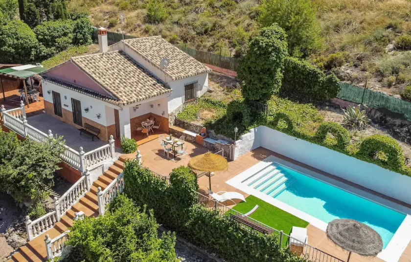 Stunning Home In Padul - Image 1