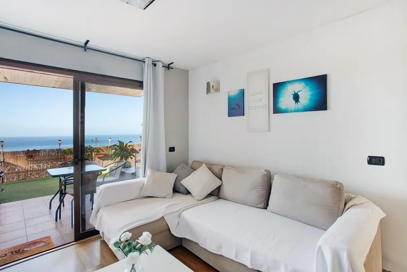 Ferienwohnung \"Sunset\" mit Meerblick, Gemeinschaftspool und WLAN - Image 1