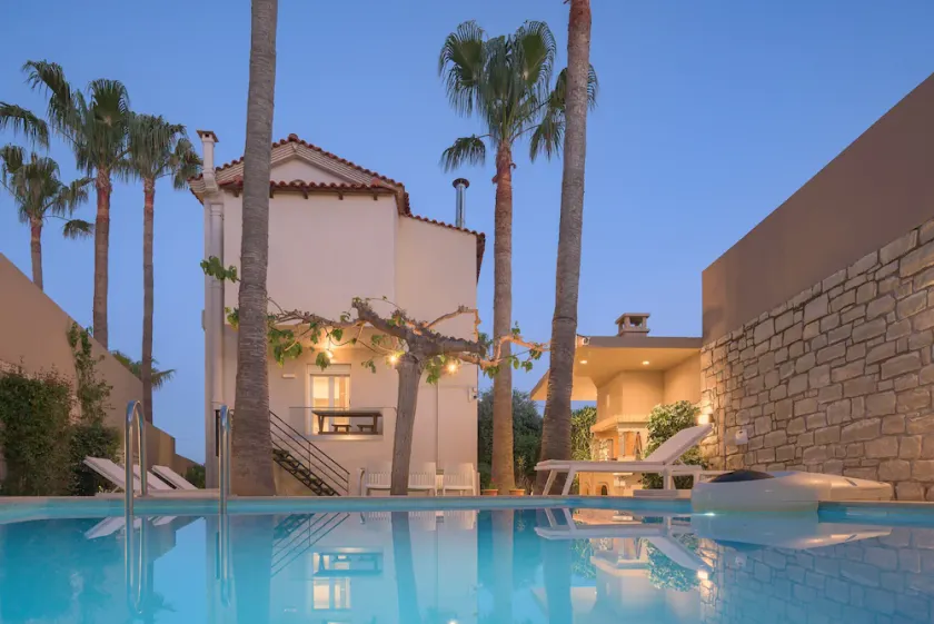 Foothills Blue Villa - Image 1