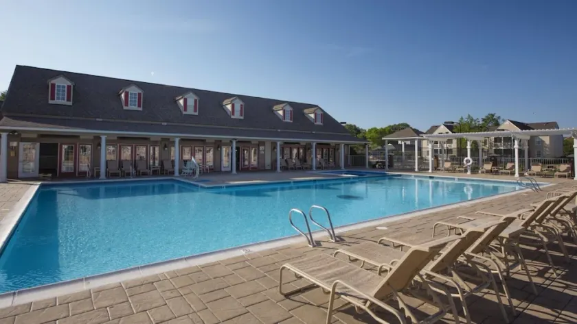 Discover Family Fun and History at Wyndham Kingsgate-1 Bedroom Suite - Image 1