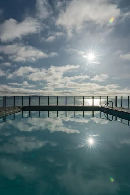 Lindo West Coast Inspired Oceanfront Condo - Image 1